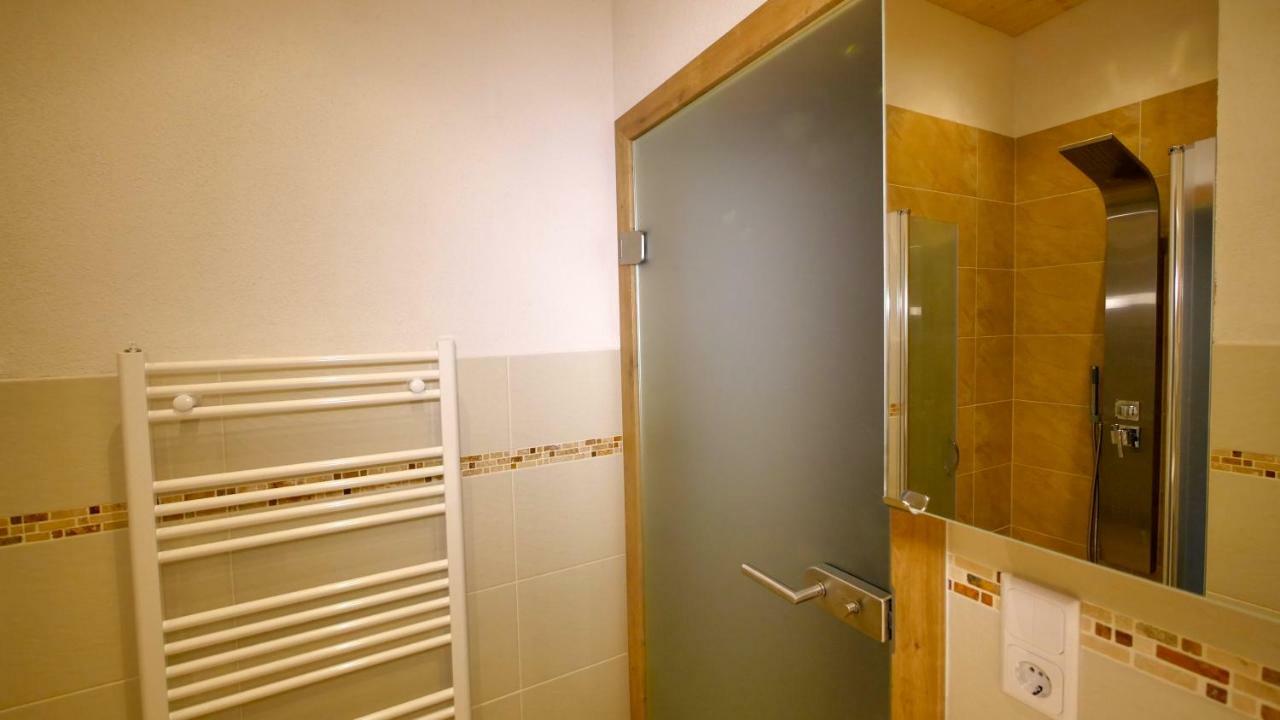 Apartment Lanser Fügen Dış mekan fotoğraf